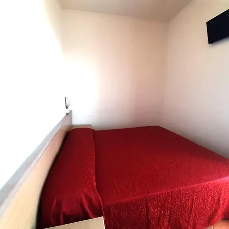 Salsedine  4 Min Da Fiera ! 3* Rimini